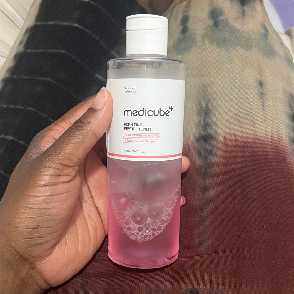 Medicube Pore Pink Peptide Toner - Pink